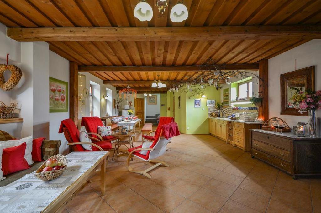 רוז'ומברוק Holiday Resort Svarny מראה חיצוני תמונה