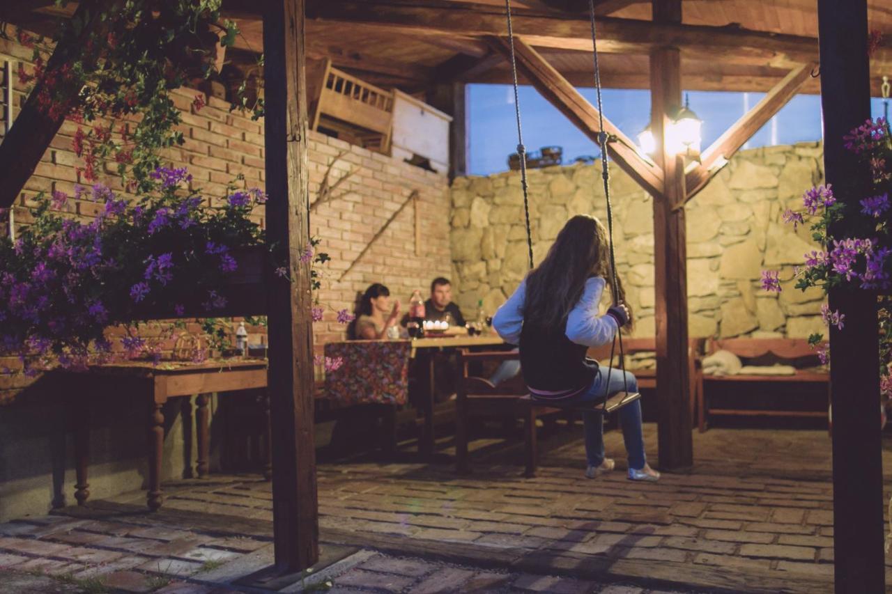 רוז'ומברוק Holiday Resort Svarny מראה חיצוני תמונה