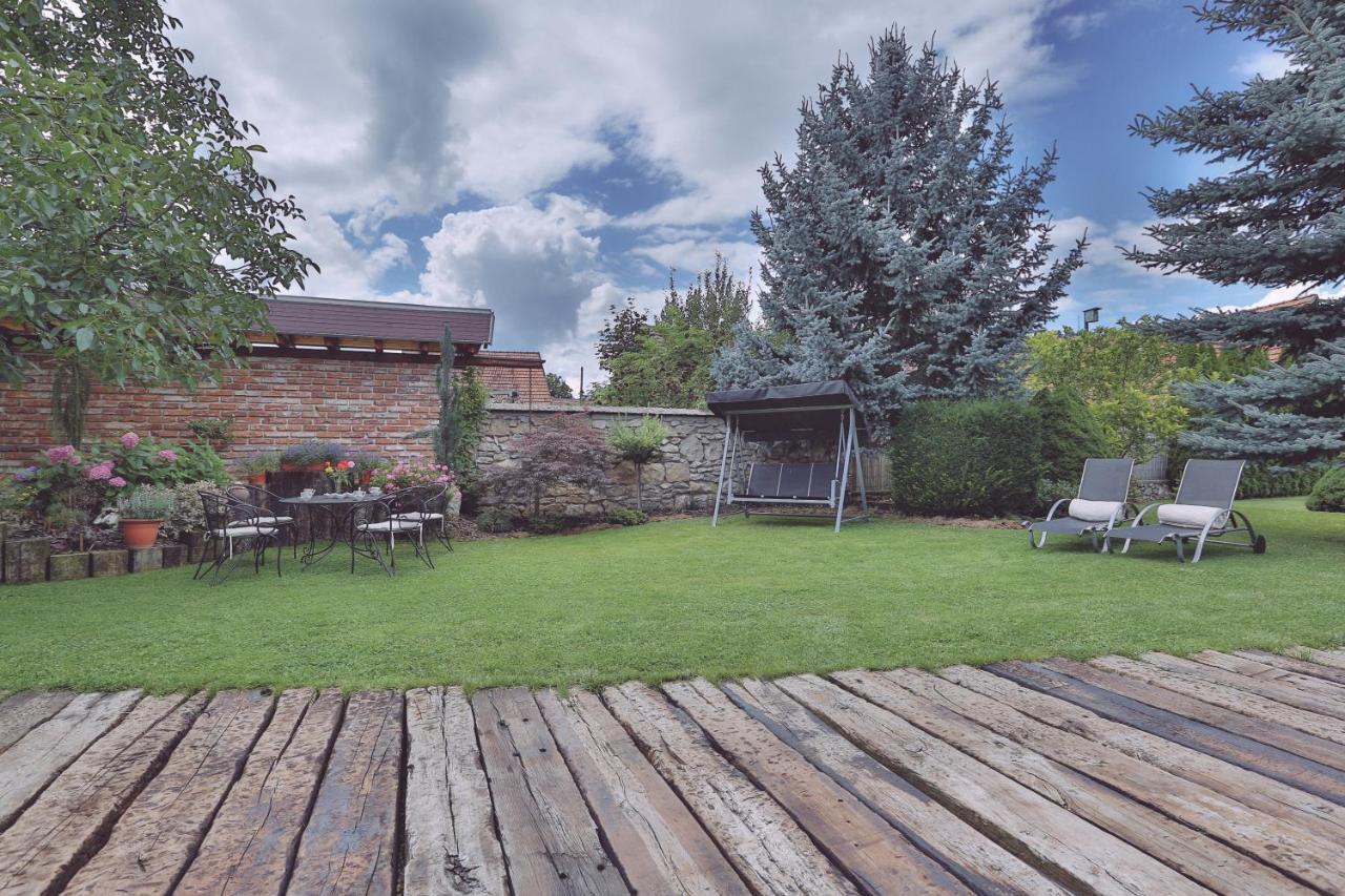 רוז'ומברוק Holiday Resort Svarny מראה חיצוני תמונה