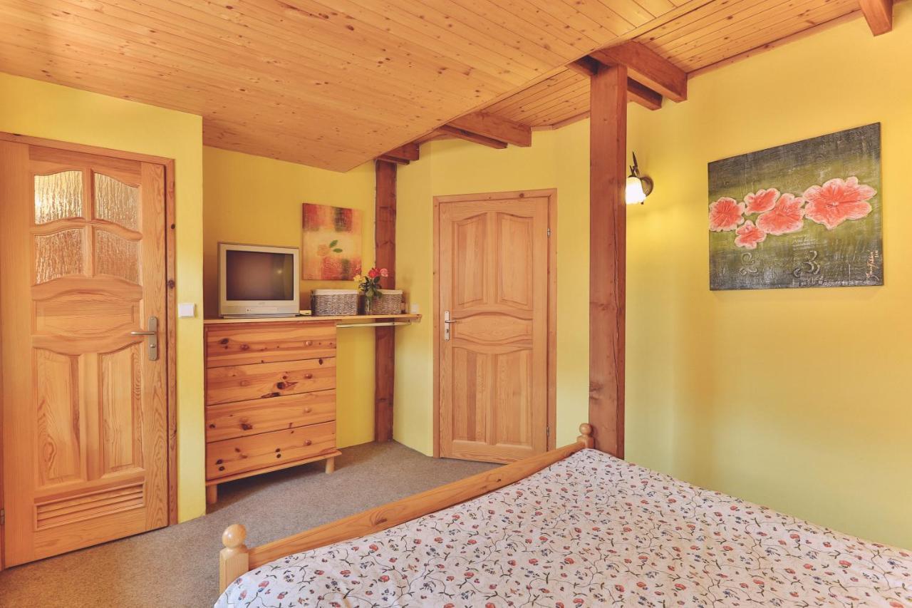 רוז'ומברוק Holiday Resort Svarny חדר תמונה